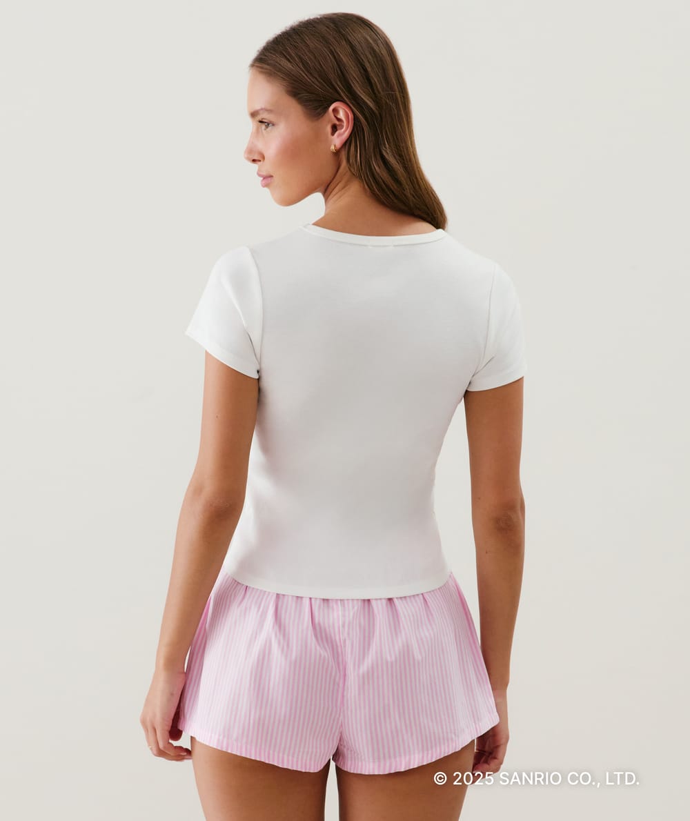 Short Hello Kitty;