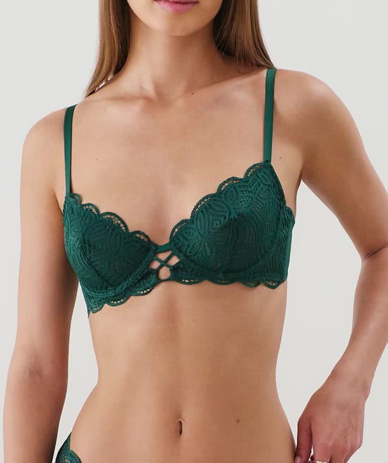 Soutien-gorge corbeille en dentelle;
