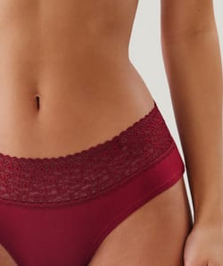 Shorty en dentelle;