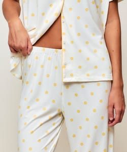 Set chemise &agrave; manches courtes et pantalon en jersey &agrave; pois jaunes;