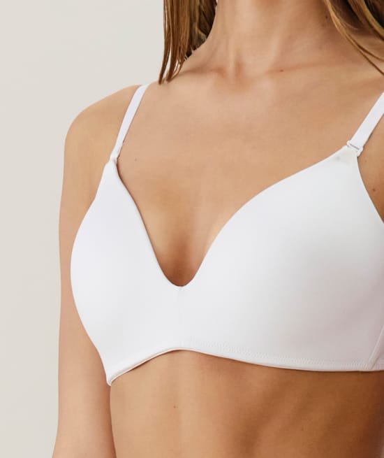 Soutien-gorge ampliforme en microfibre;
