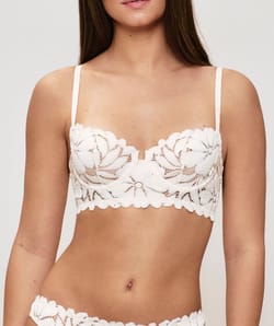 Balconette lace bra;