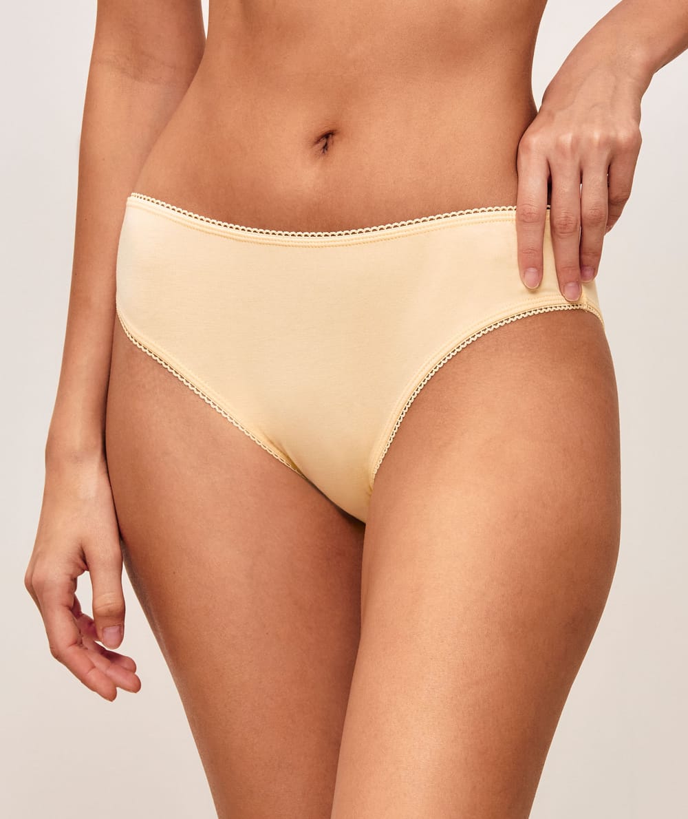 Set of 3 cotton printed fruit panties;
