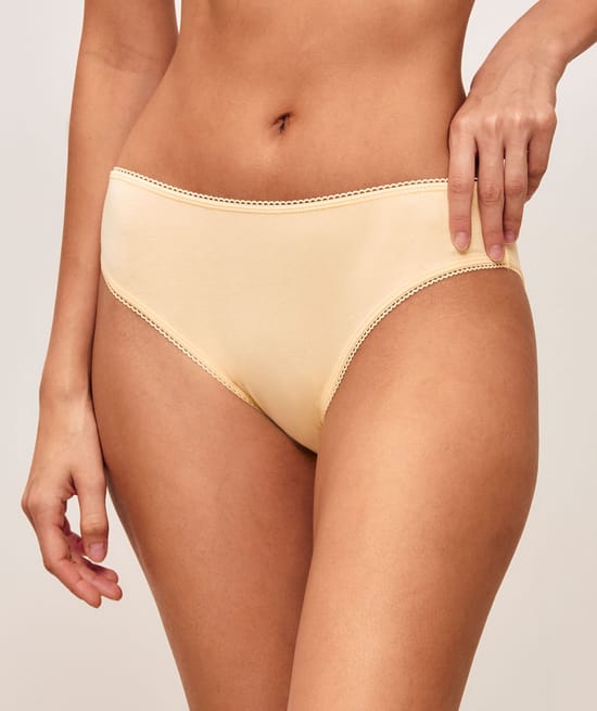 Set of 3 cotton printed fruit panties;