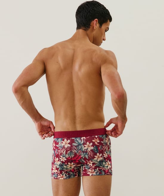Patterned cotton boxer shorts;