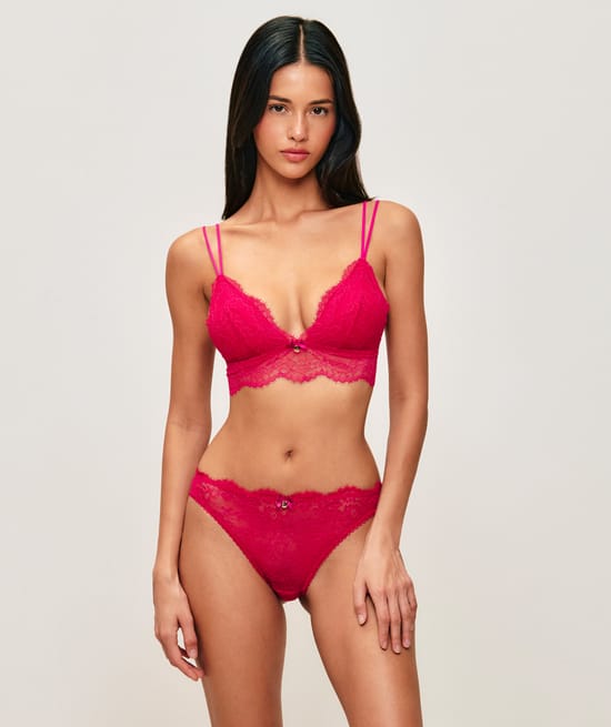 Lace padded triangle bra;