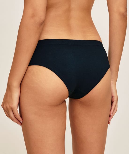 plain seamless shorty - black;