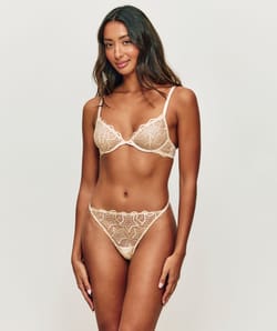 Tulle thong with star embroidery;