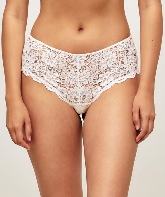 Lace floral shorty;