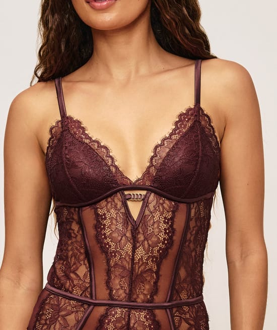 Body triangle en dentelle;