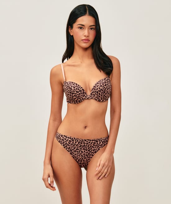 Leopard print microfiber push-up bra;