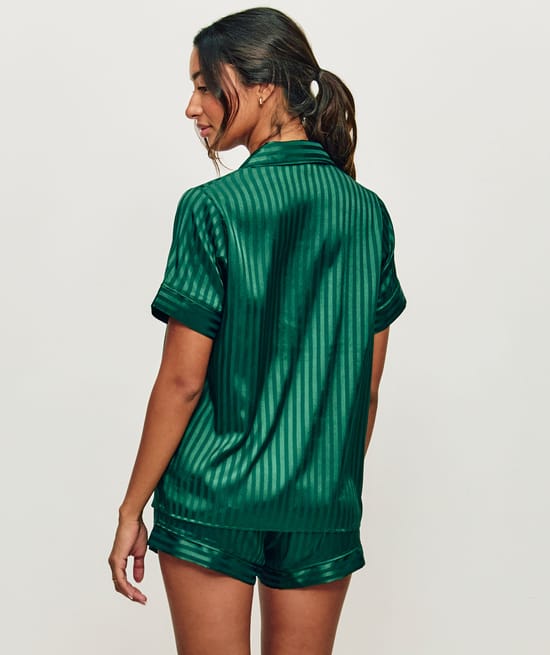 Short sleeve satin striped shirt;