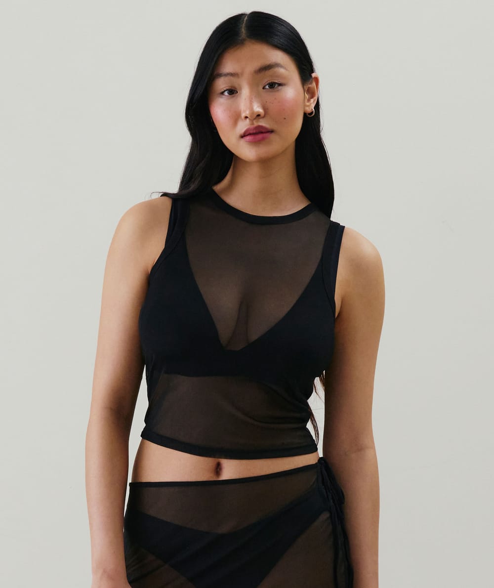 Mesh tank top;