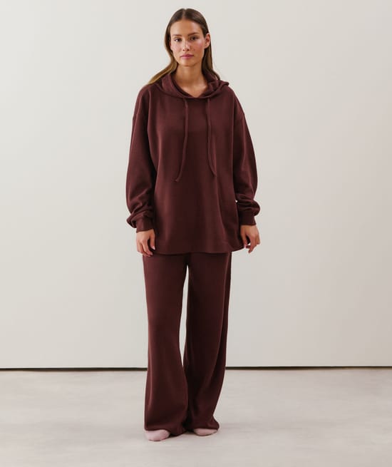 Pantalon en maille côtelé marron;