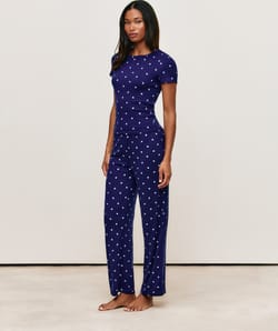 3-piece set t-shirt, trousers and jacket;