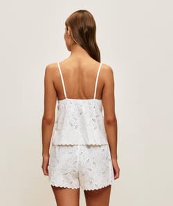 Short en coton avec broderie anglaise;