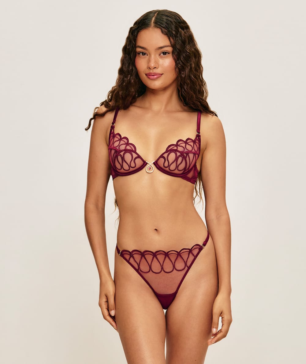 Embroidered mesh balconette bra with jewel;