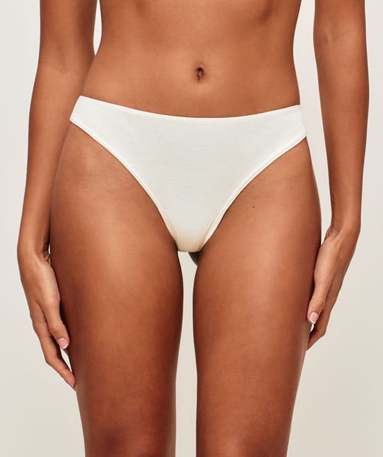 Pack of 3 cotton strings;