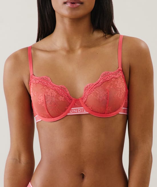 Soutien-gorge corbeille en dentelle;