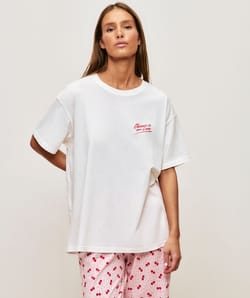 Oversized t-shirt Cheers to our Love;