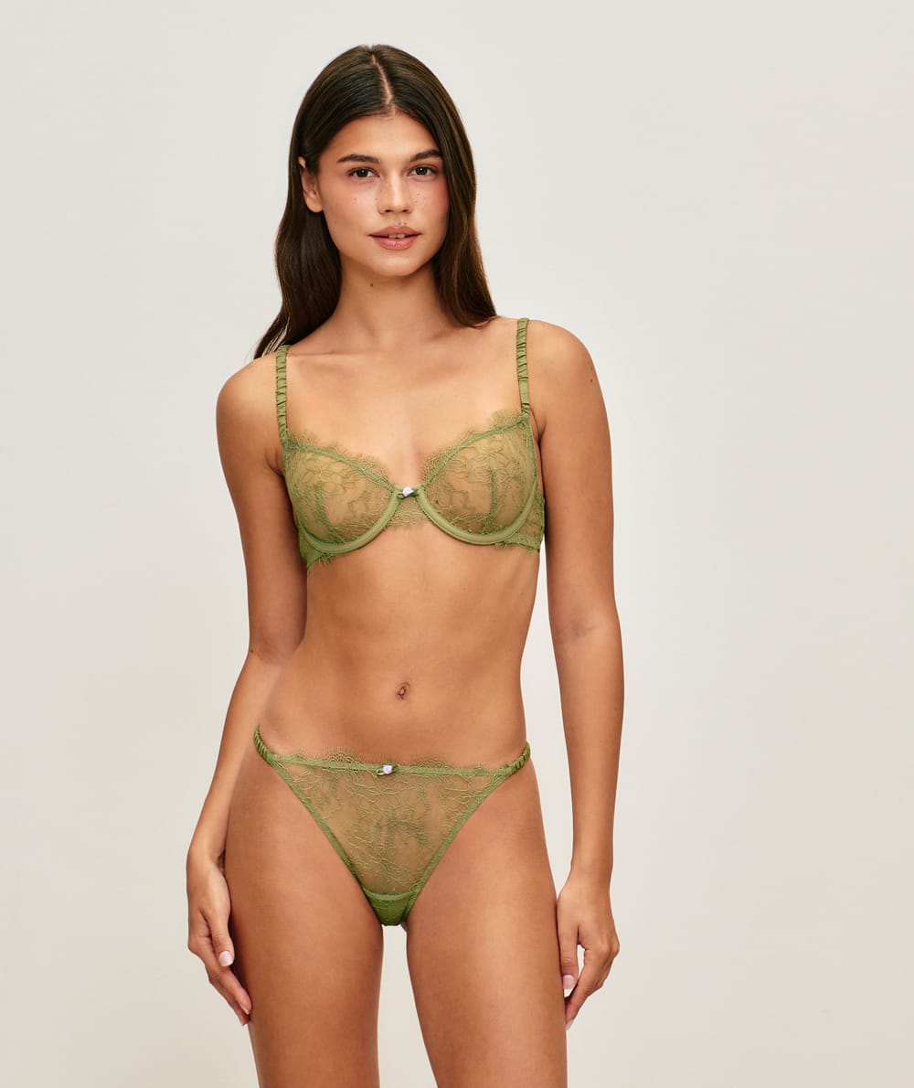 Lace balconette bra;