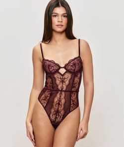 Underwired bodysuit with embroidery;
