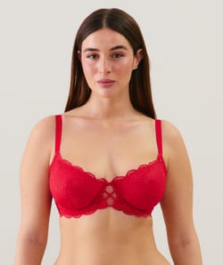 Soutien-gorge corbeille en dentelle;