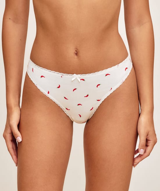 Cotton thong with chili pattern;