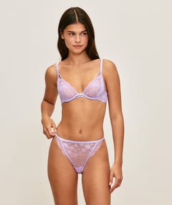 Lace floral bra;