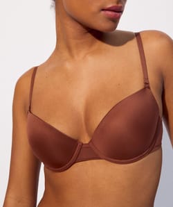 Microfibre push-up padded bra;
