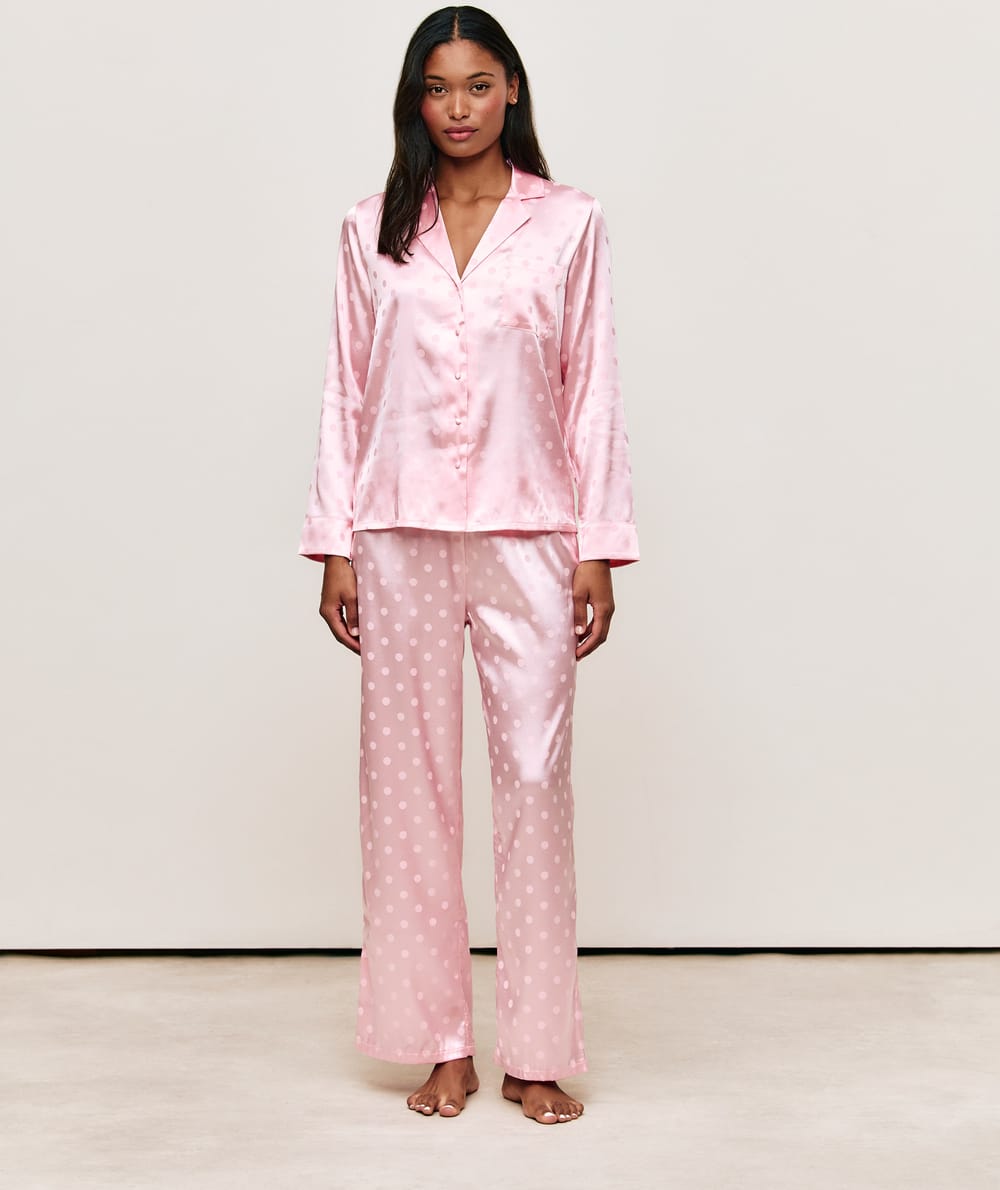 Satin polka dot trousers;