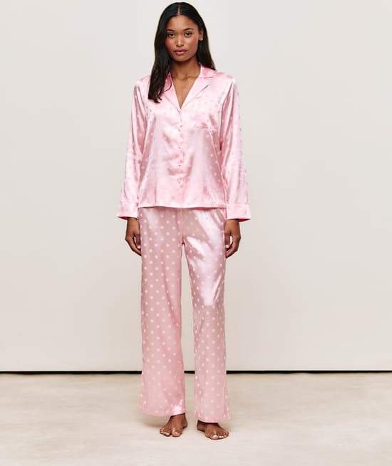 Satin polka dot trousers;