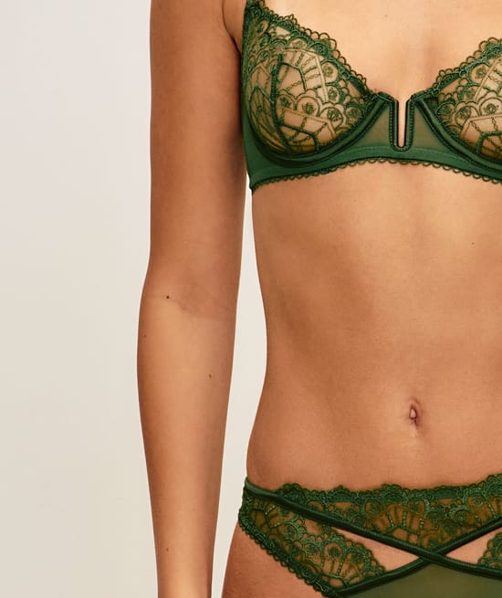 Soutien-gorge corbeille avec broderie florale;