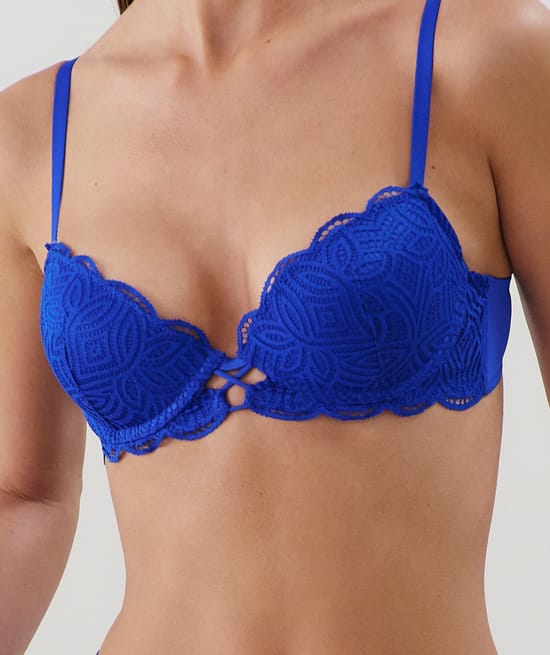 Soutien-gorge push-up en dentelle;