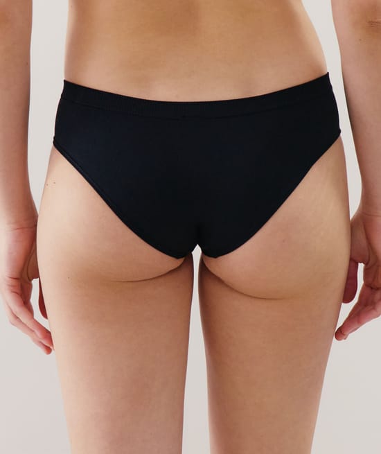 plain seamless shorty - black;