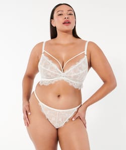 Tanga en dentelle;