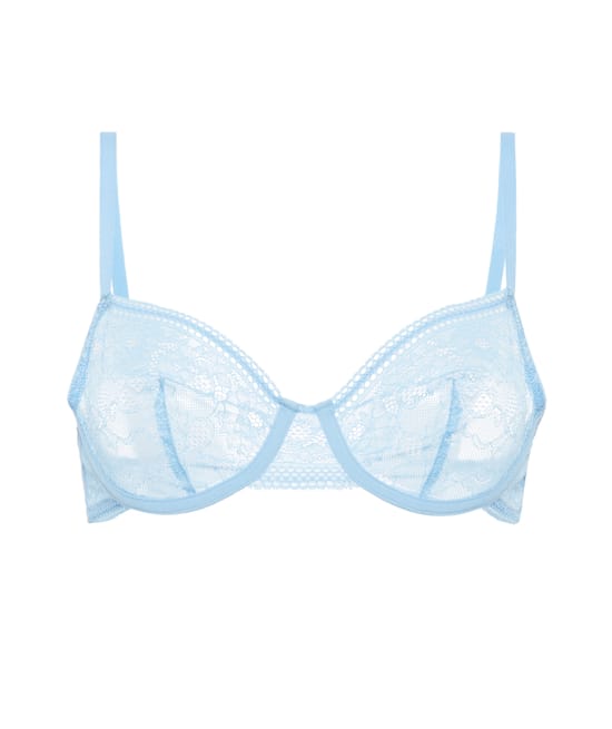 Balconette bra in lace;