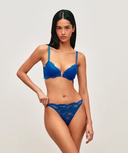 Lace push-up bra with sun jewel;