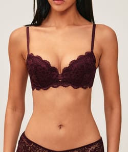 Sujetador push-up de encaje;