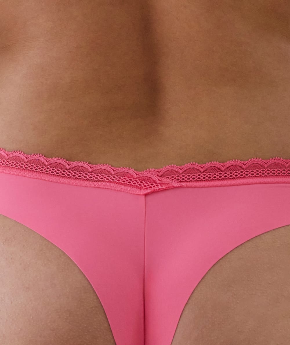 Microfibre and lace thong;
