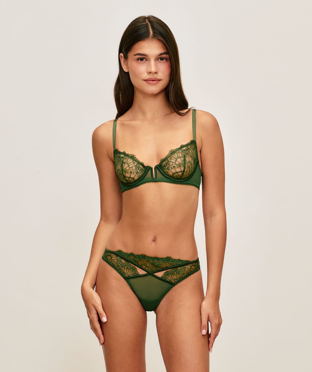 Soutien-gorge corbeille avec broderie florale;