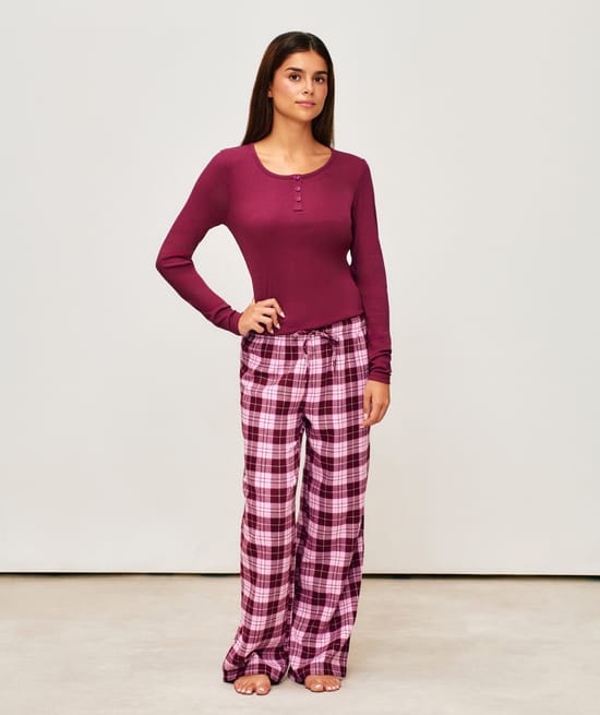 Long sleeve ribbed jersey top;