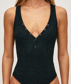 Body paillet&eacute; avec d&eacute;collet&eacute; en V;