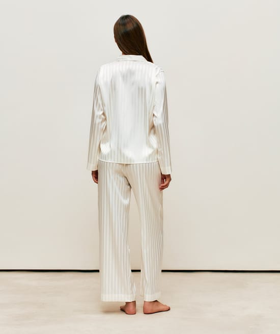 Pantalon large en satin &agrave; rayures;