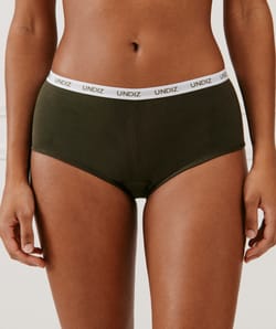 Short en algodón verde;