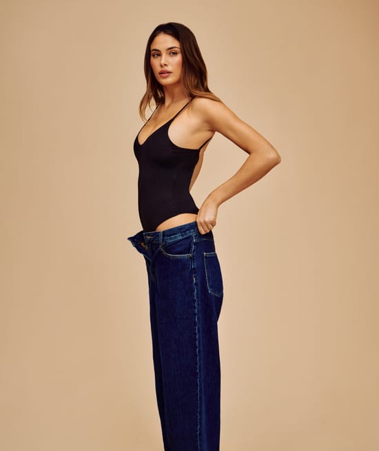 Ribbed cotton body with integrated pads;