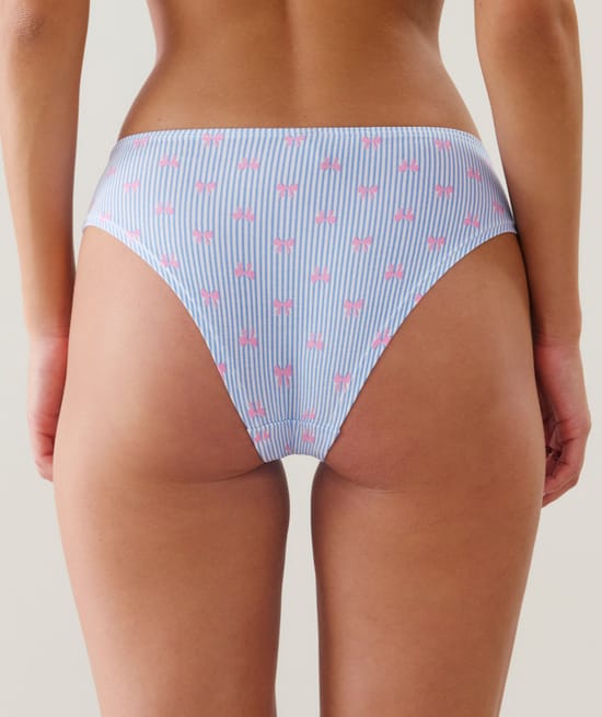 Pack of 3 cotton briefs;
