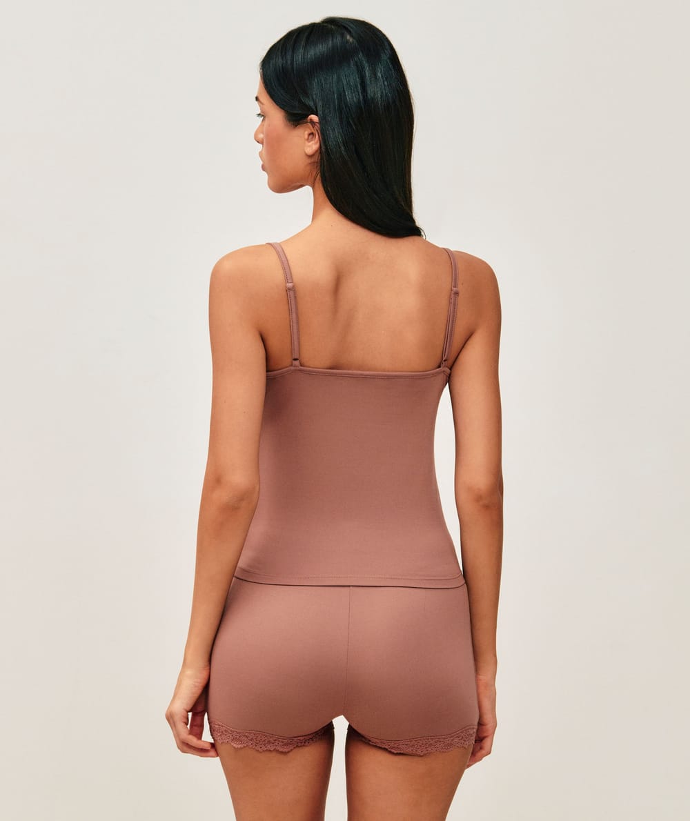 Jersey set with lace;