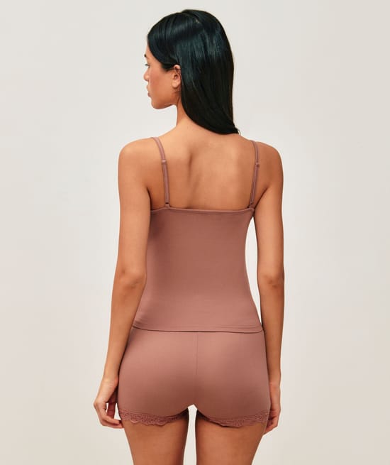 Jersey set with lace;