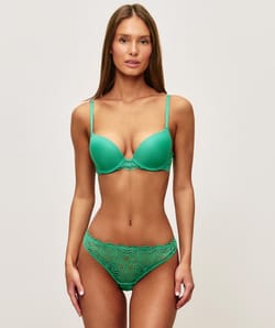 Sujetador ultra push-up de encaje;